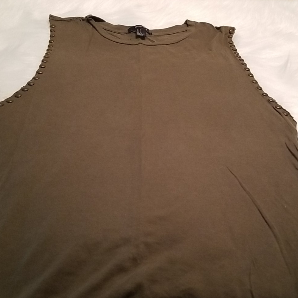 Forever 21 Tee